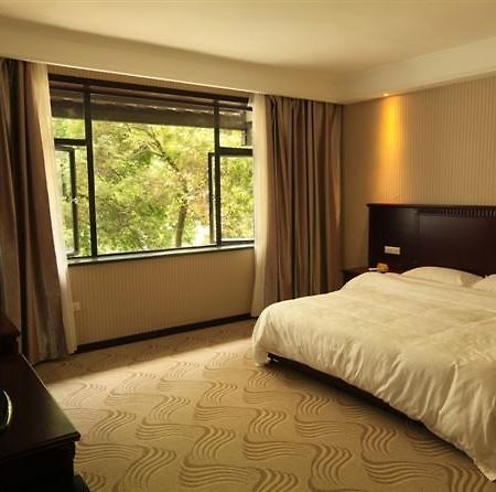 Yangshuo Hua Xiang Man Ting West Street Hotel Quarto foto
